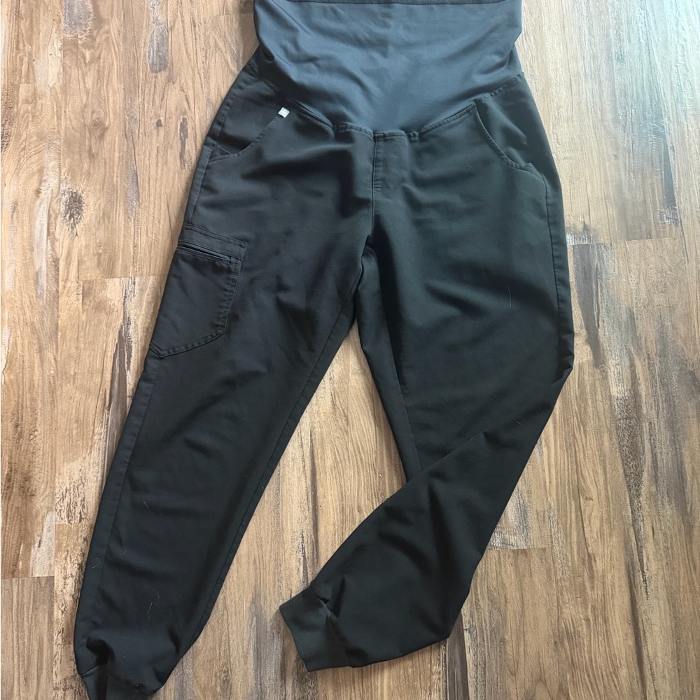 Figs Maturity Black Jogger Pants